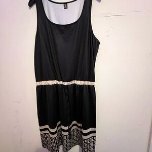 SHEIN Black and Cream Geometric Midi Dress